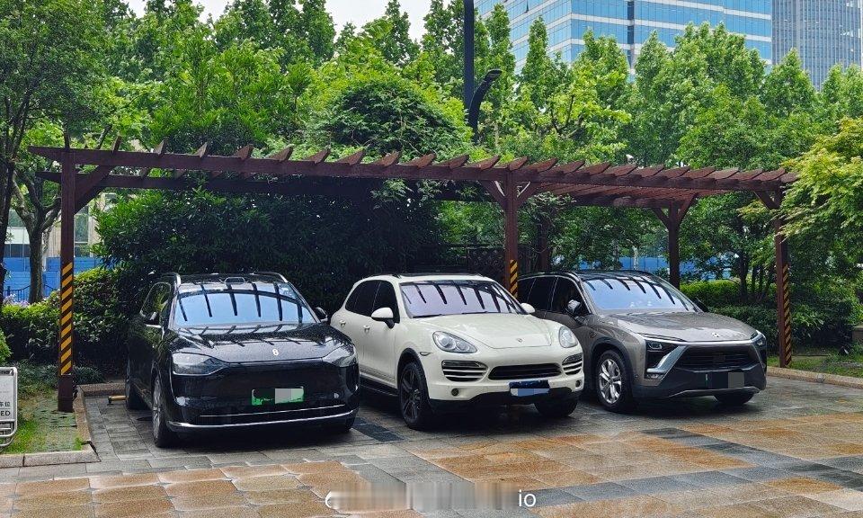 大家给这个图起个标题[偷笑]  ​​​