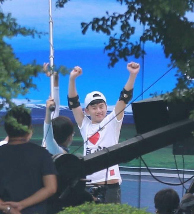 张杰 张杰未live开往1982巡回演唱会 咬一口我吃我吃我吃吃吃(被回忆里的可