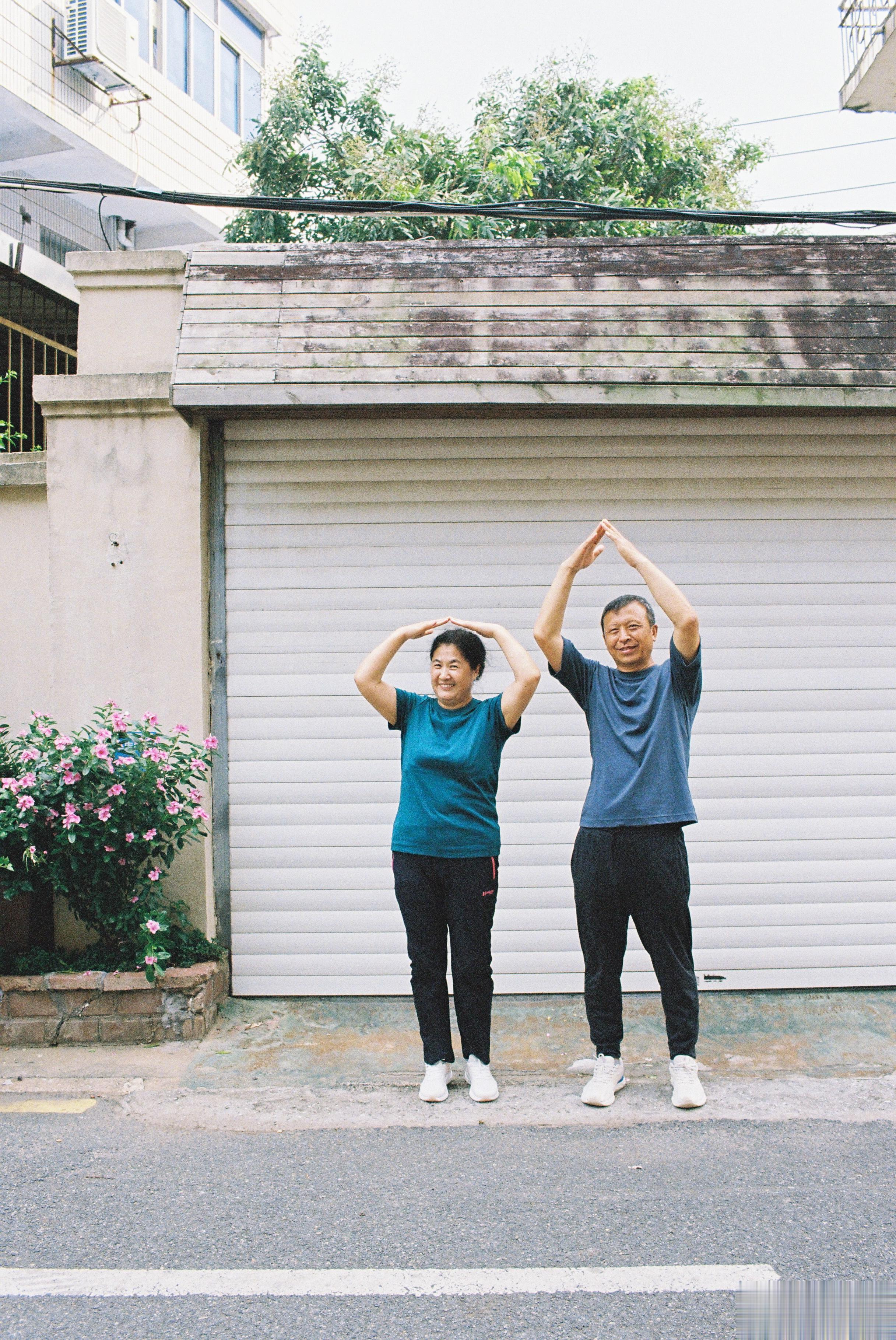|家庭客片|为父母拍一组写真💙这是一位男士来下单送给他爸爸妈妈的情侣写真，他带