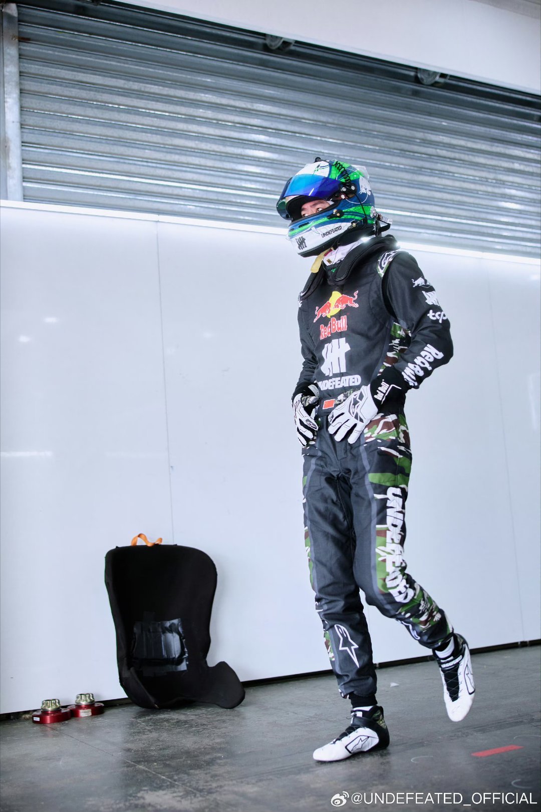 这次练车，你的全身照寥寥无几，有点小遗憾💚王一博85racing