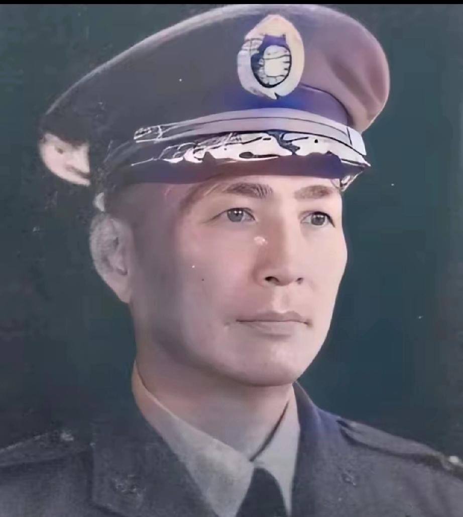 以下是一些关于第一次长沙会战的历史资料，
供你参考：

战役背景
时间**：19