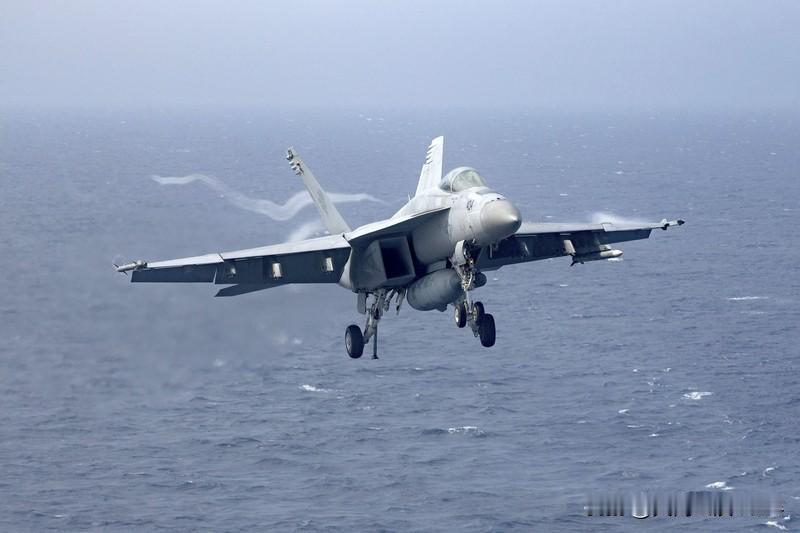 美媒惦记上中国“坠海战机” 美媒惦记上中国“坠海战机”，这背后全是小心思。美国《