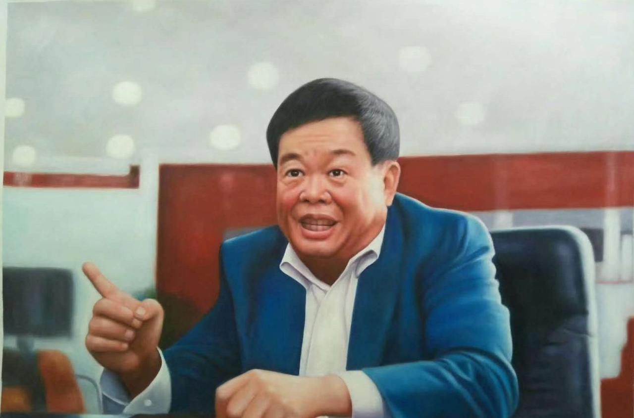 曹德旺出生于福建福清的一个农村家庭，那个时候家里非常穷，经常吃了上顿没下顿。回忆