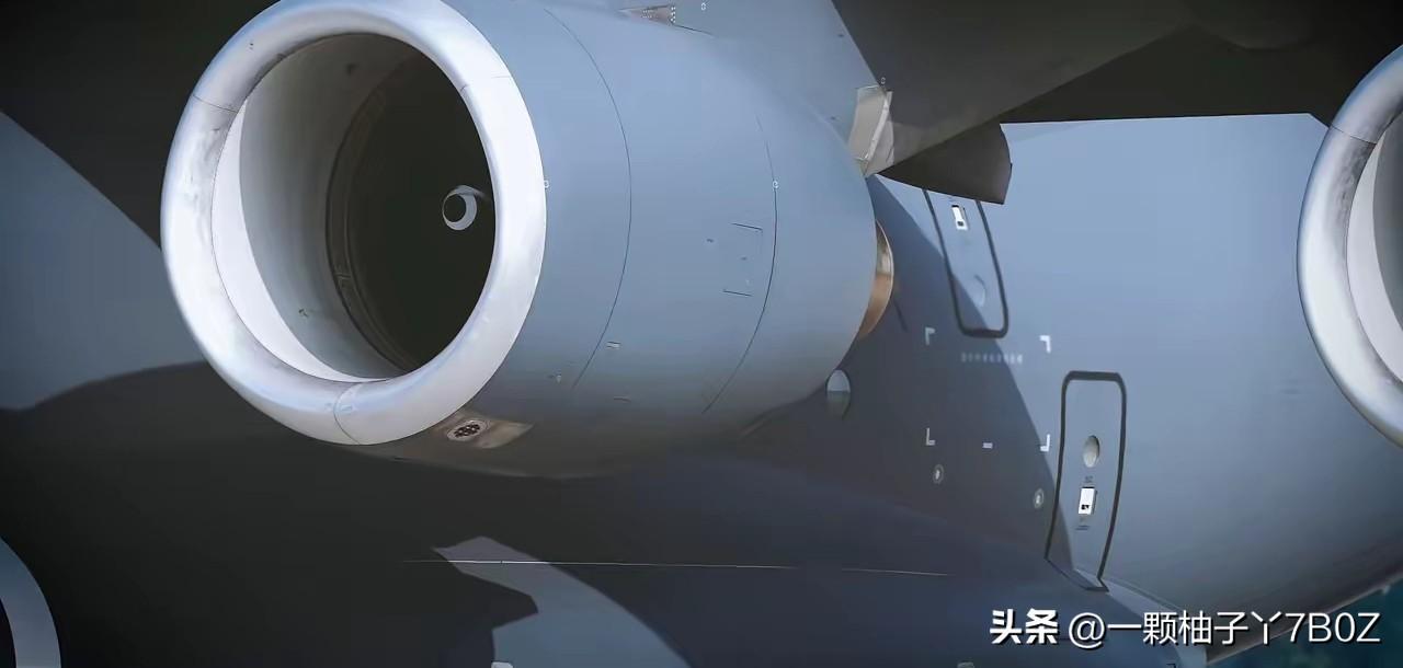 涡扇-20全面亮相，运-20B总算解锁完全体。
最近官方放出大批运-20B实拍，