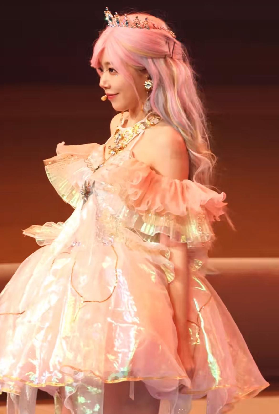 #乔一鱼在逃海洋公主舞台# ​​​#乔一鱼cos梦海之灵# Gen1es我愿称之