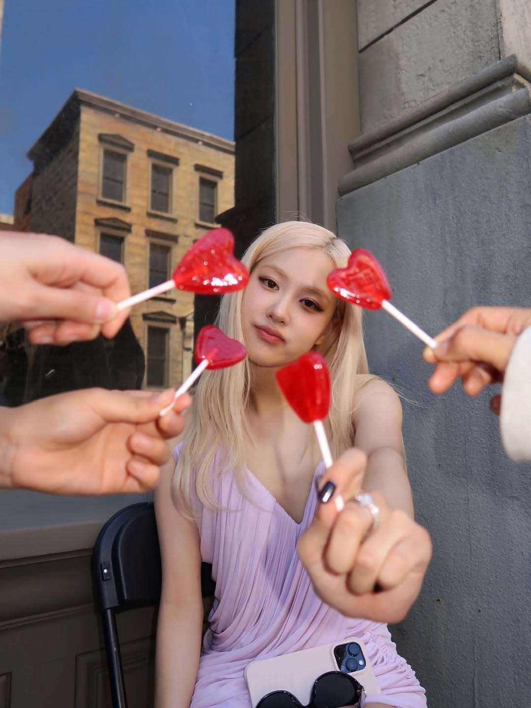 290215 Rosé更新 IG🍭“🩷💕🍓🍰⭐️💕🩷”太漂亮了啦！