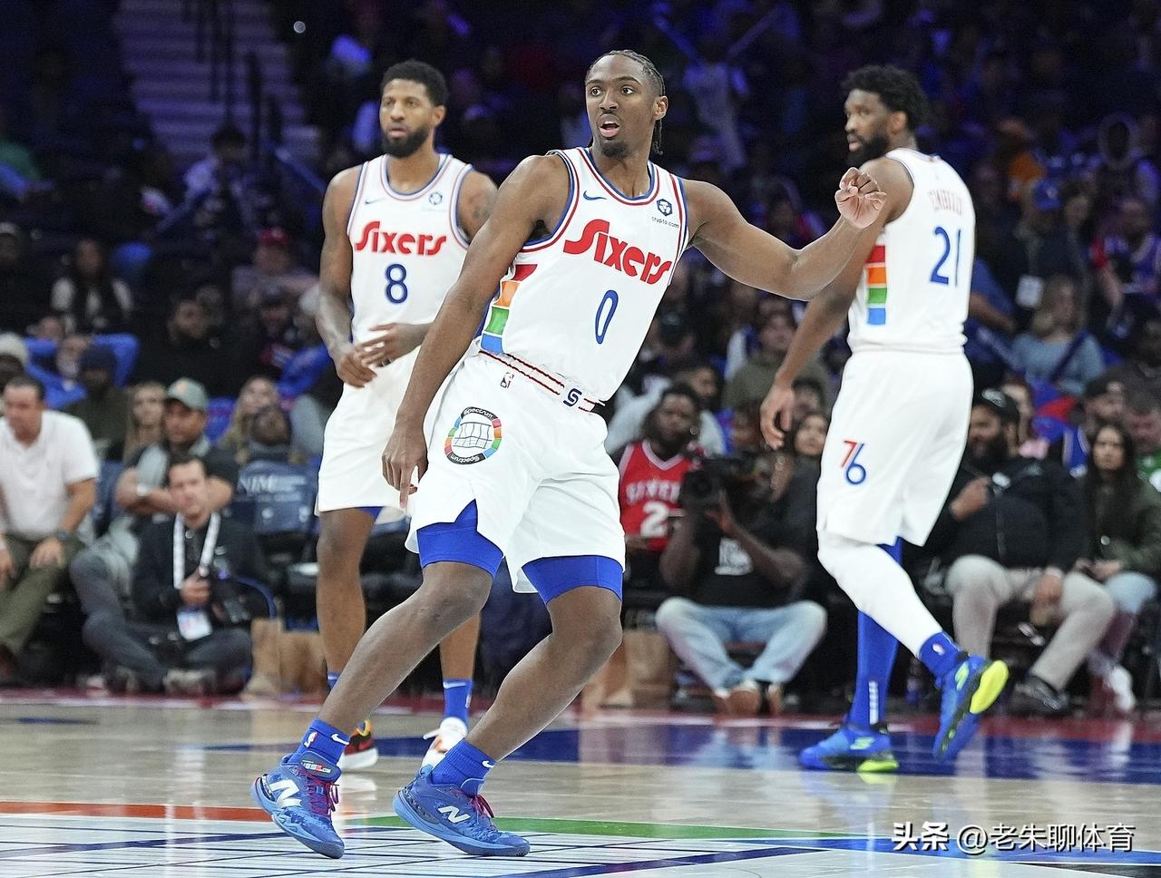 76人再减一人！
76人三巨头:保罗乔治禁赛，恩比德右斜肌拉，马克西右手小指肌腱