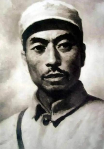 1940年，东北抗日联军总指挥杨靖宇在吉林濛江被日军包围，孤身战斗至最后一刻。日