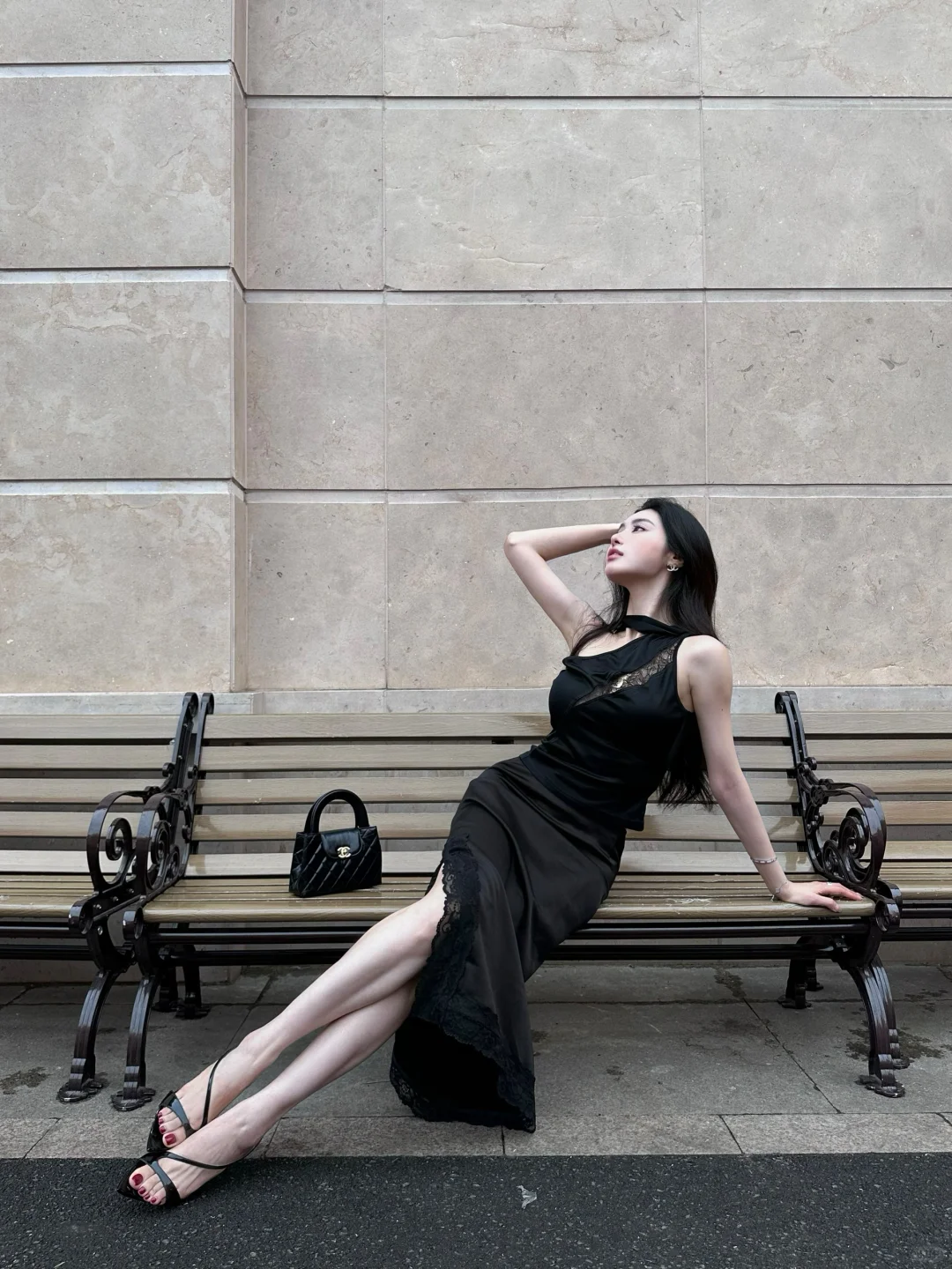 All black ootd ｜阳光下有新鲜事发生🌱