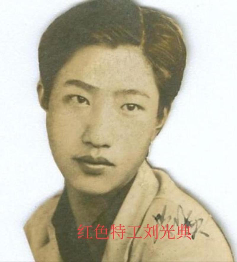 1954年，我党针对内部情报人员进行了一次清查，发现一个远赴台湾的情报员失联已久