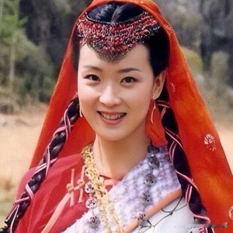 王艳年轻时美丽如菊，清新脱俗