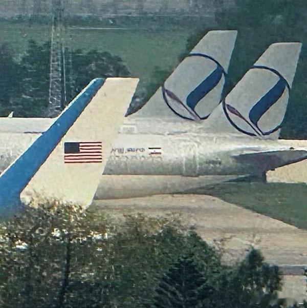 美伊代表团专机在巴基斯坦努尔汗空军基地比邻而居：努尔汗基地距伊斯兰堡10公里。美