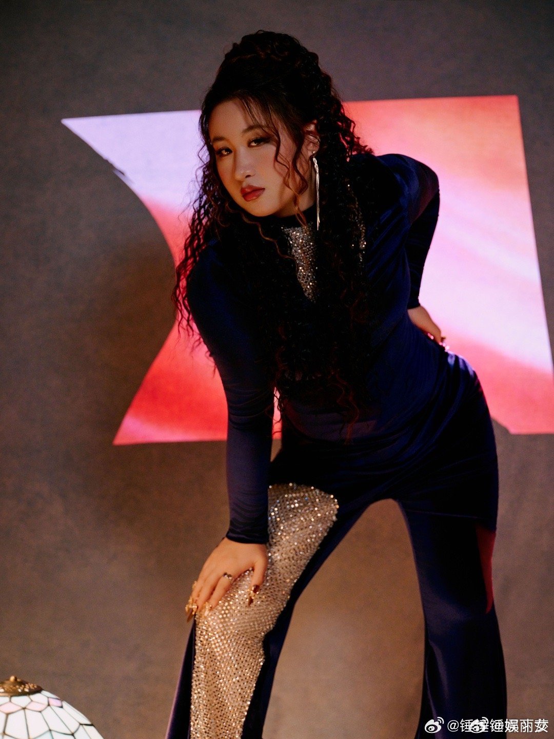 锤娜丽莎这张专辑等了十年 终于等到锤娜丽莎发专辑！三年筹备十年等待，她顶着搞笑标