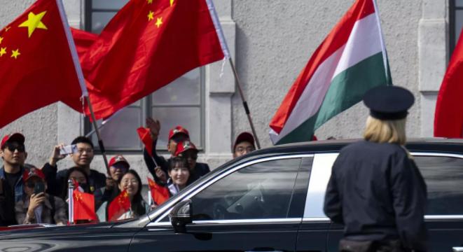 欧盟终于撕下了遮羞布。不是对俄动真格，而是集体对准中国，现在不是中国退不退的问题
