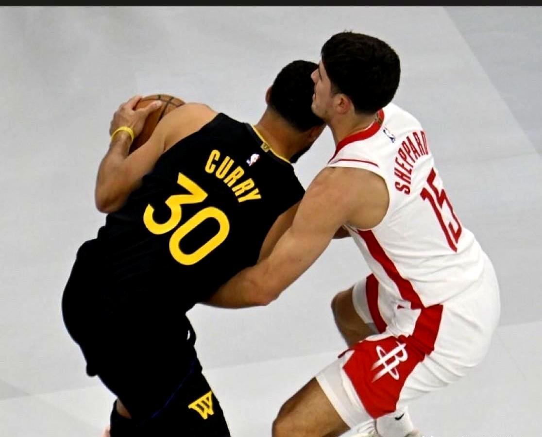 火箭这波真硬！缺了5个人（杜兰特、亚当斯、伊森、芬尼-史密斯、范弗利特），客场照