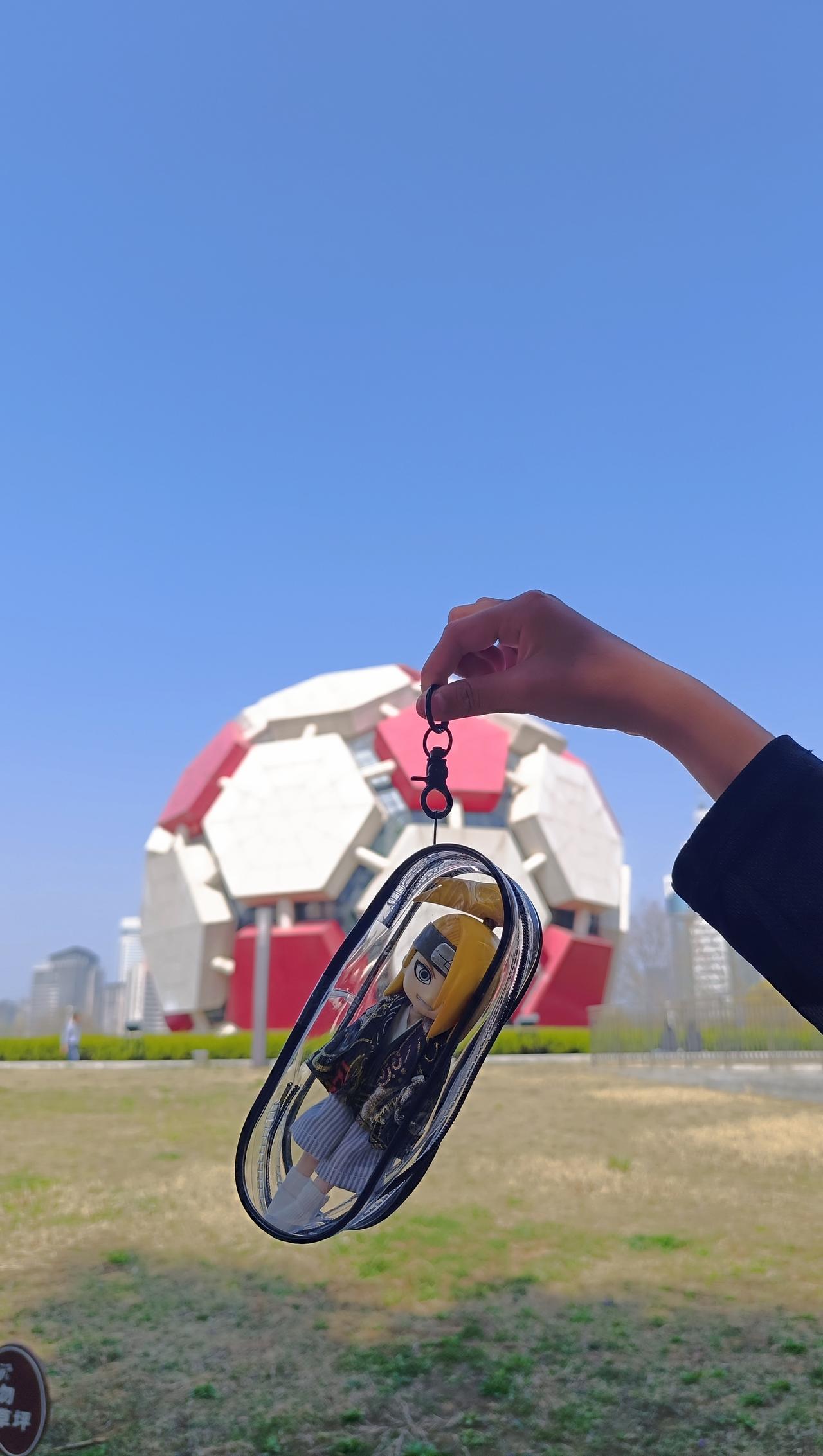 半天的周三
重头戏之一是踢毽儿——已发，第二件事就是带晓组织的迪达拉去拍照[憨笑