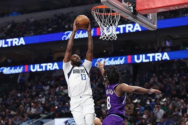 纳吉-马绍尔这应该是争冠球队的第六人候选人。有自主得分，有支配球，防守尚可，薪资