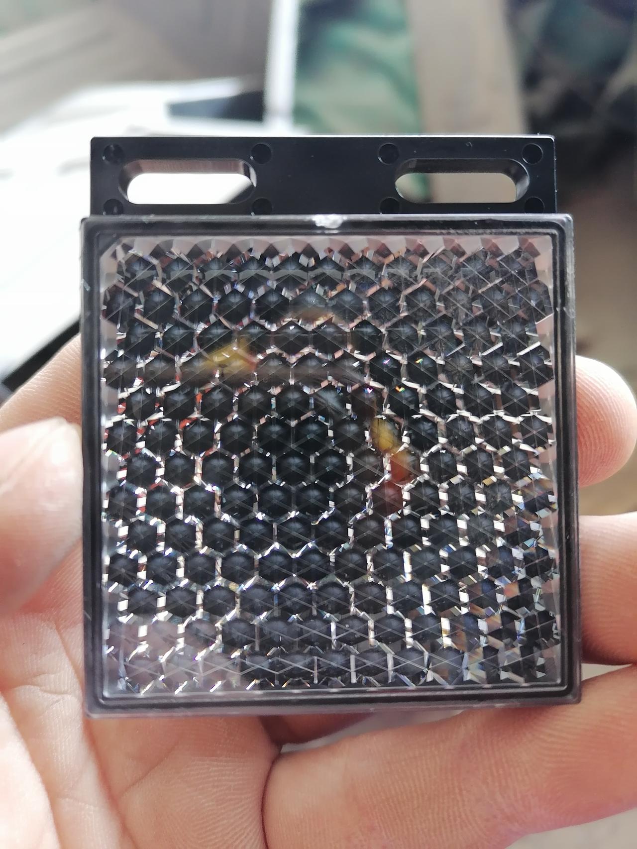 大家好，我是水电工星仔，明日端午，休息一天，离家太远，宿舍睡觉。