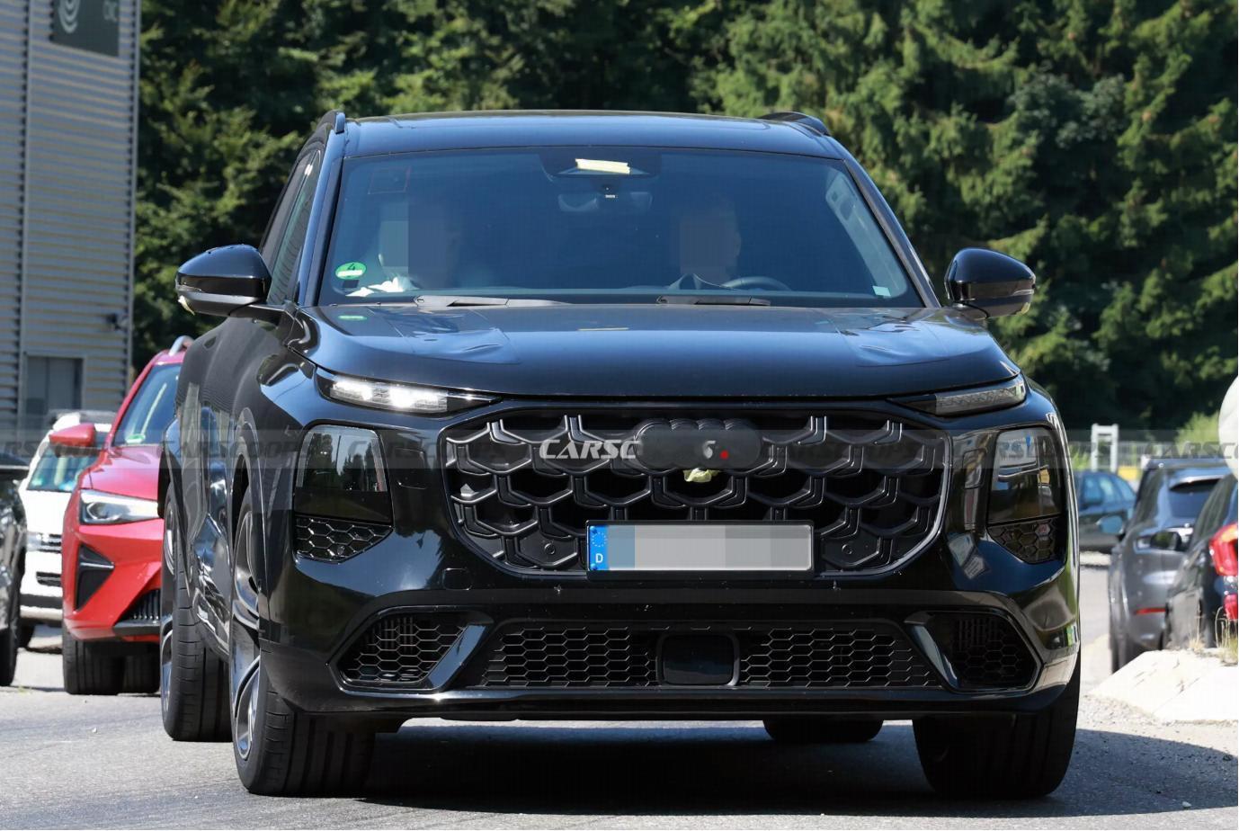 新一代奥迪SQ7曝光，全新外观设计定位新一代奥迪Q7的性能版预计车身尺寸进一步增