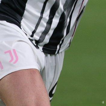 2月23日讯 据意大利记者斯基拉的消息，尤文预计3月与弗拉霍维奇经纪人商谈续约。