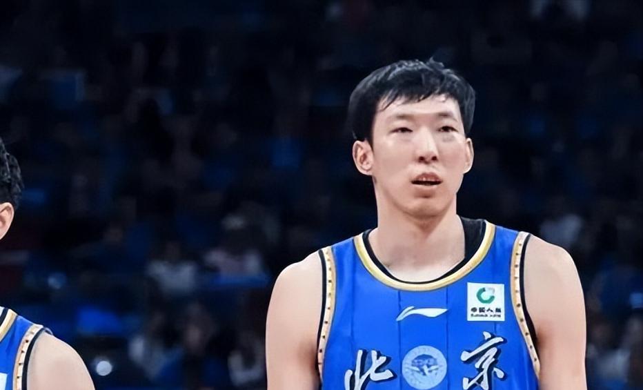 周琦：中国男篮打球为什么像无头苍蝇一样，他说出原因
中国男篮战胜了卡塔尔，接着又