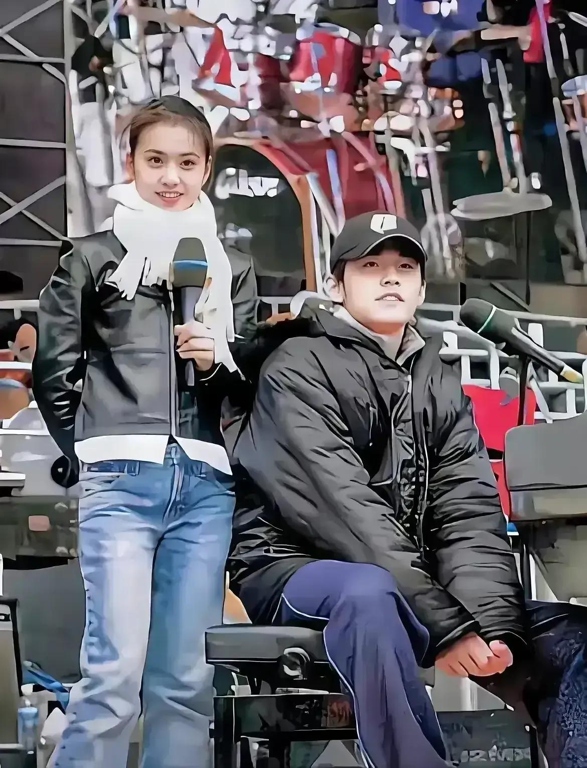 周董当年与蔡依林在演出现场，这时候他们真年轻，真是郎才女貌！不在乎天长地久，至少