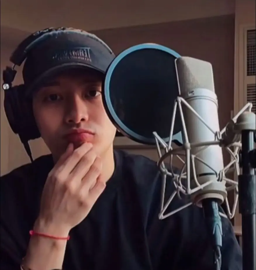 此男就这样萌还不让人说🫦。