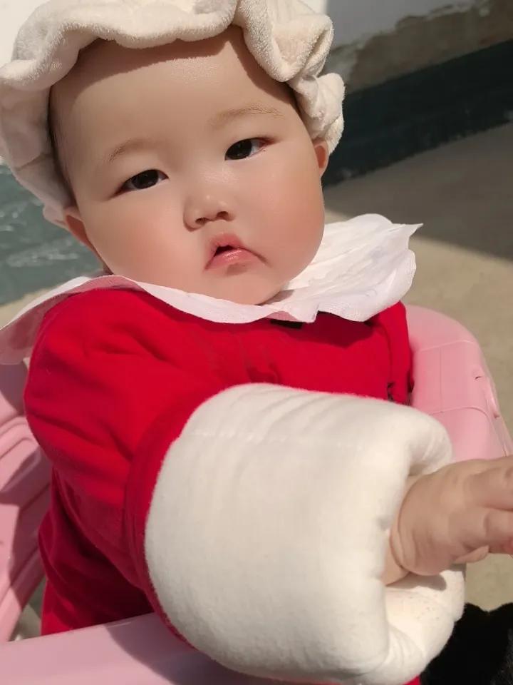 这个年就这样过去了，亲戚也走完了，该上班的上班