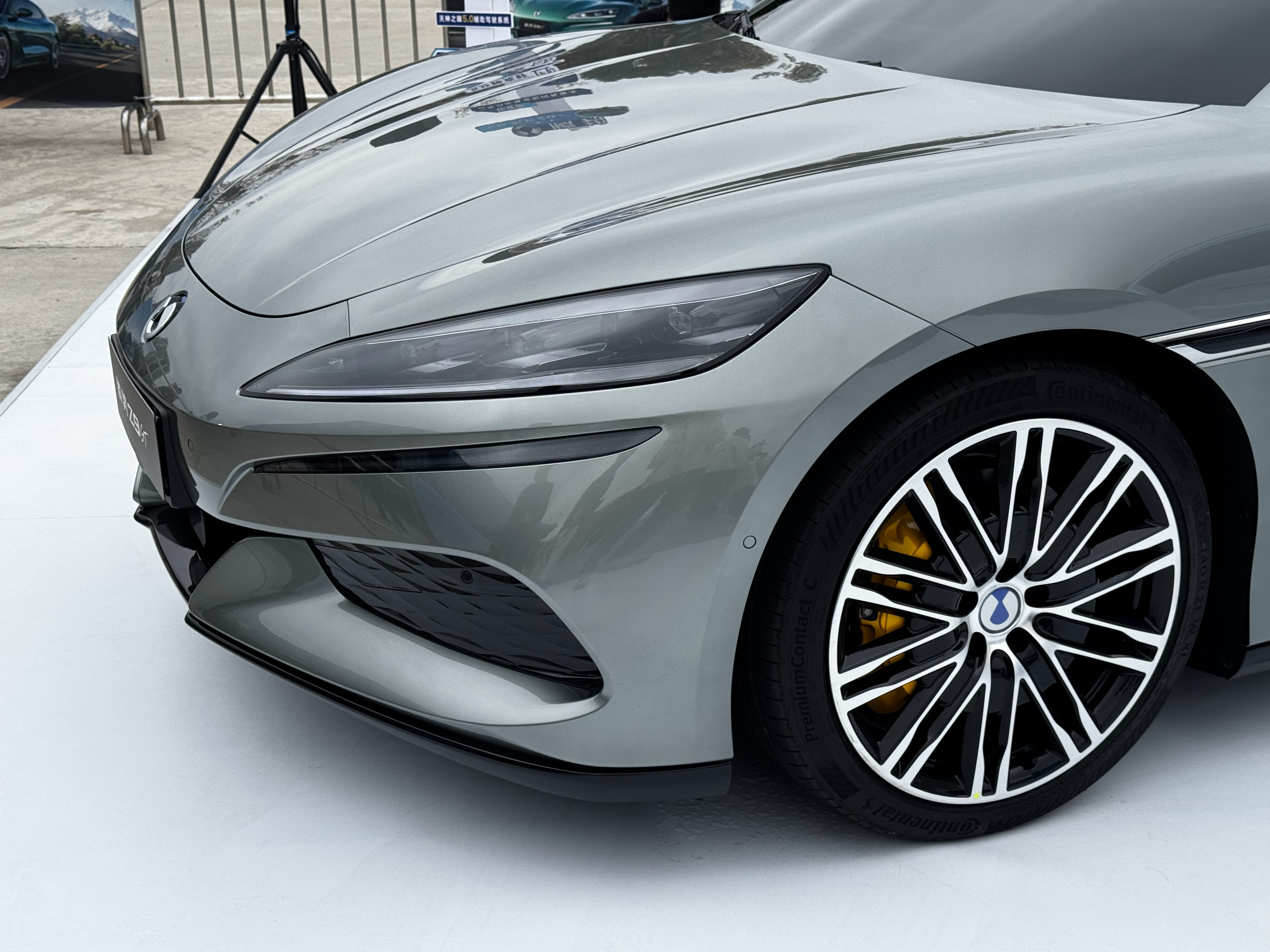 到底腾势新款 Z9GT 闪充版充电速度有多快？今天我们再来一次实测，常温和低温，