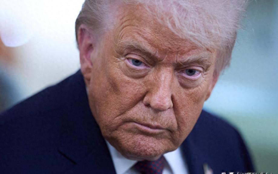 特朗普刚赢完初选，国土安全部停摆37天了，伊朗导弹飞过霍尔木兹，韩国军演悄悄砍掉