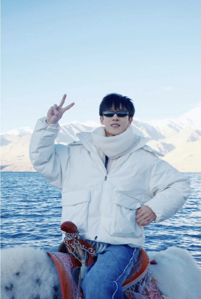 娱乐李昀锐云吃腊八粥李昀锐轻断食李昀锐轻断食，自律小林 