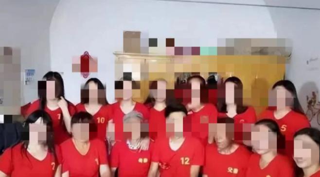 罚款罚的重裤衩都没了！山西夫妻接连生下11个女儿，常年东躲西藏盼儿子，成全村热议
