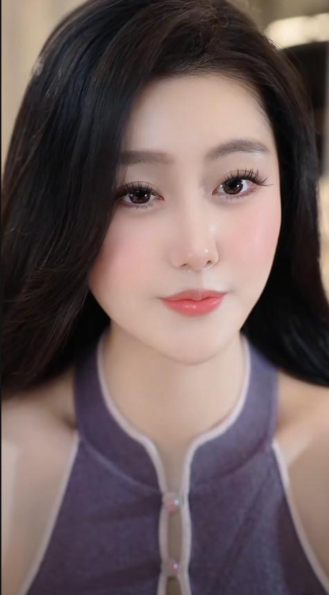 白嫖
别被任何男人白嫖，
无论你有多么喜欢他多么上头，
这是身为一个女人蕞基本的