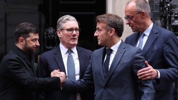 凤凰新闻【泽连斯基就领土问题表态，美媒：或标志着特朗普和平计划的崩溃】美国强推新