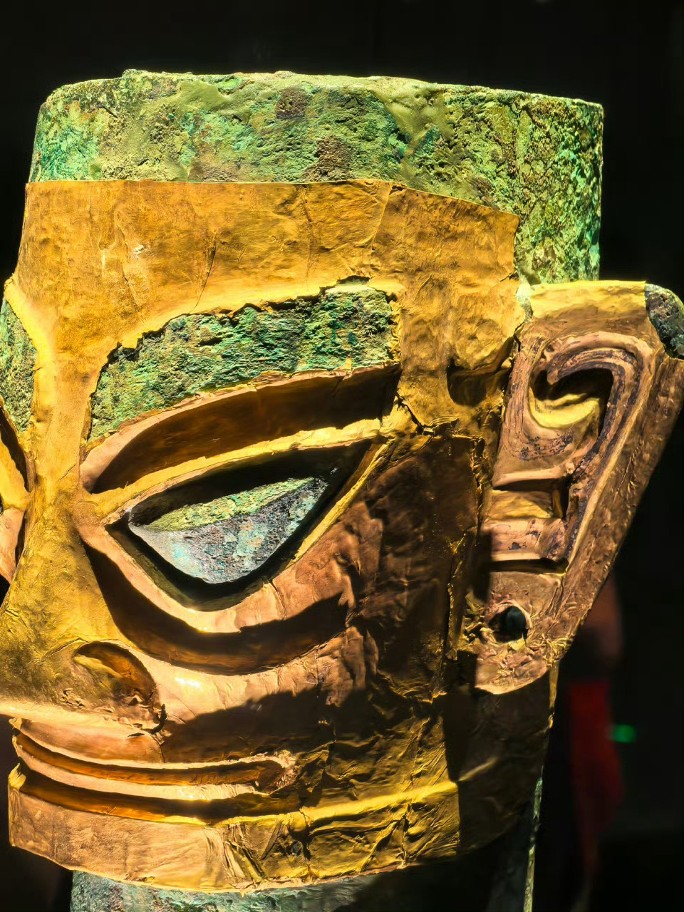 这是我在三星堆博物馆拍的。 