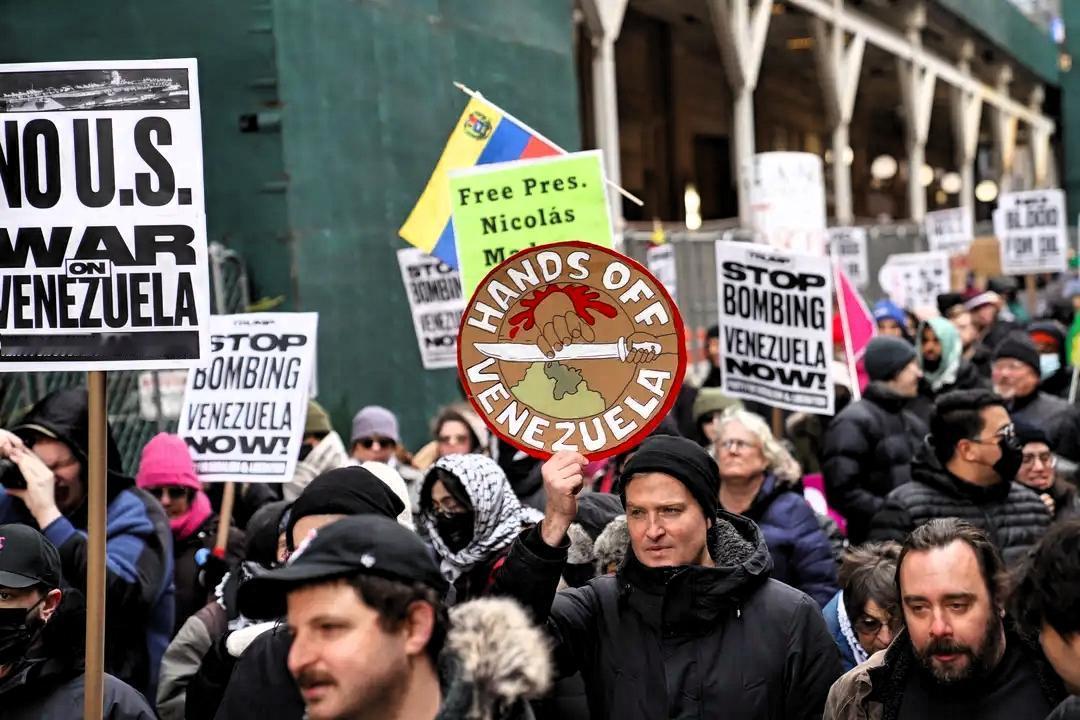 “图穷匕见不过如此”，咱新华社说的好！我第一反应不是愤怒，而是觉得——

这美国