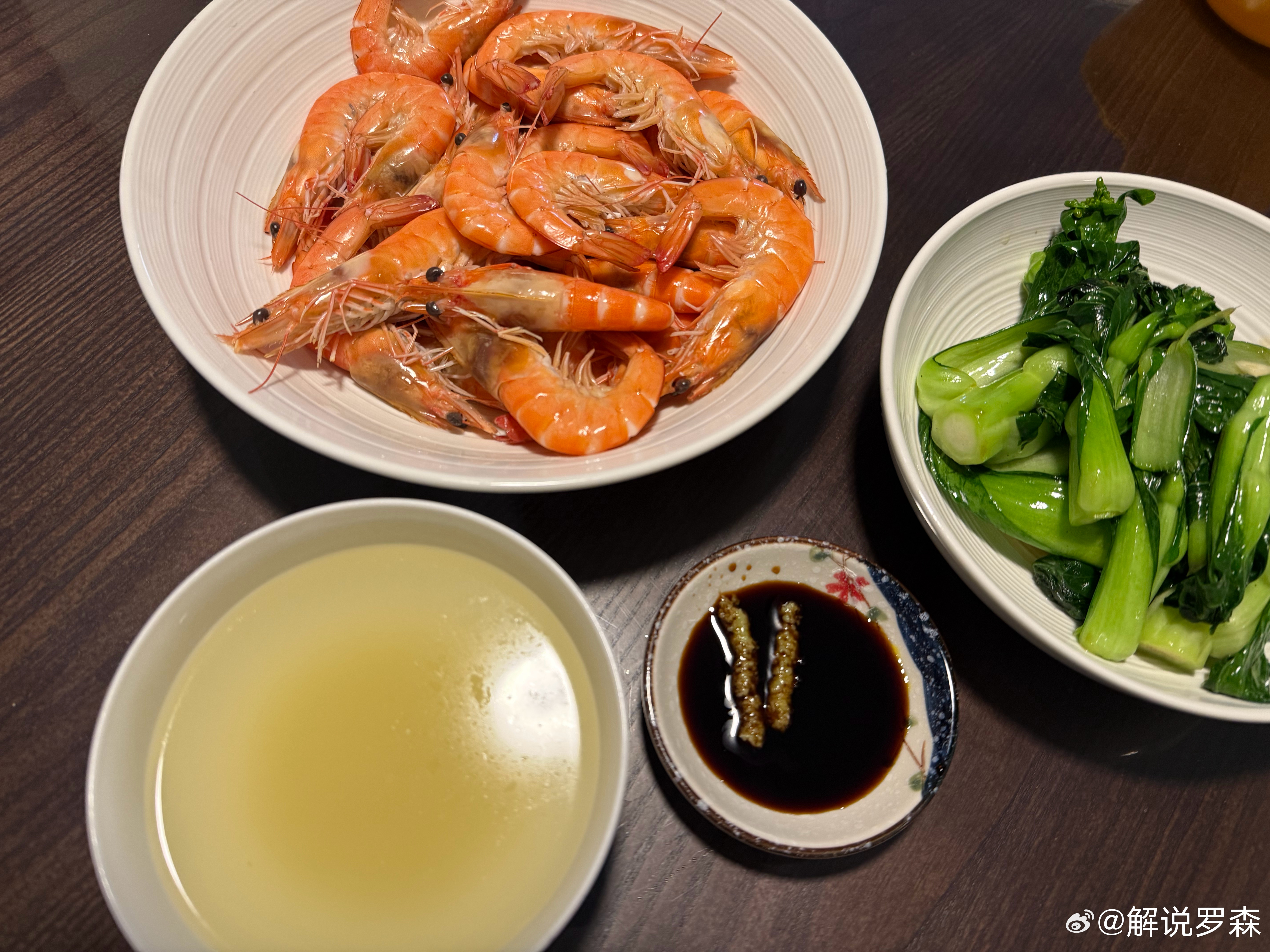 爬完楼。简单吃吃。 