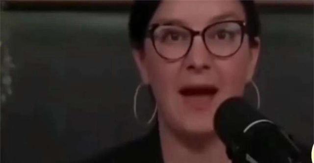 美国 女议员曾问国务卿 卢比奥 ：“要是现在和中国开打，美国能赢吗？”卢比奥的回
