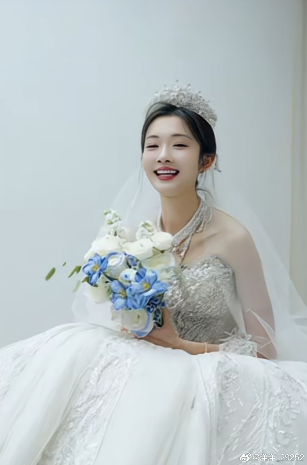 洋洋高锐、又一场真爱·吗◎她……不敢多想只是……发现她的嫁衣心……久久无法平静◎