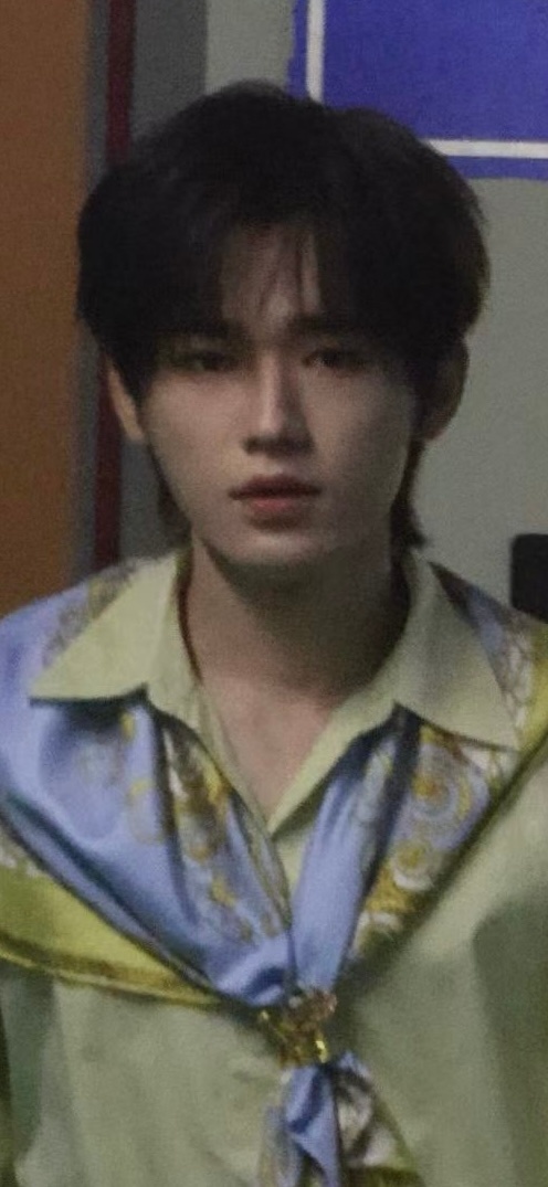 hjl的配货（bushi） 哈哈哈哈哈哈哈 