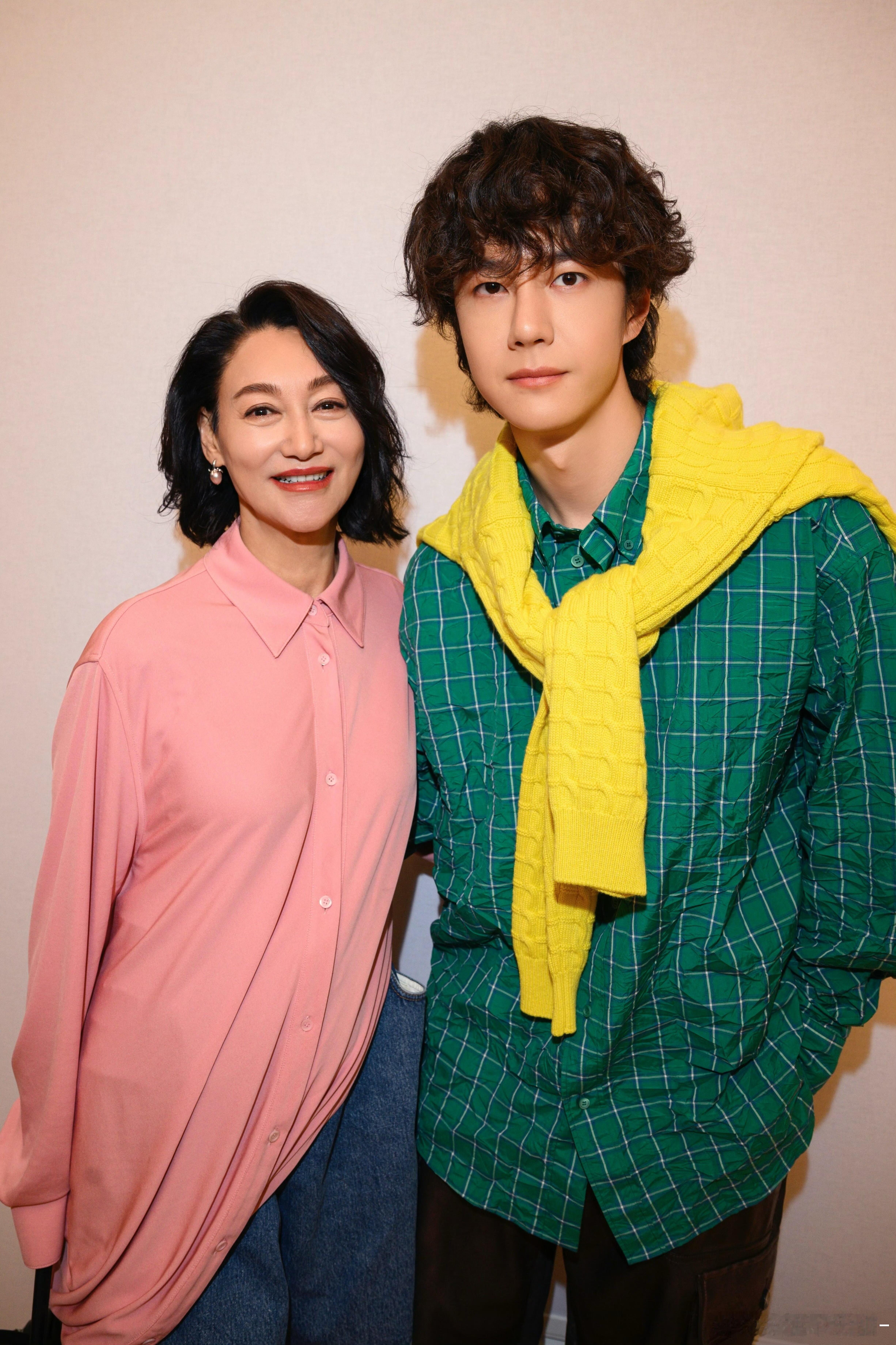 王一博新合照啊啊啊啊 少爷太帅了吧！！！！[干饭人][干饭人][给你小心心][给