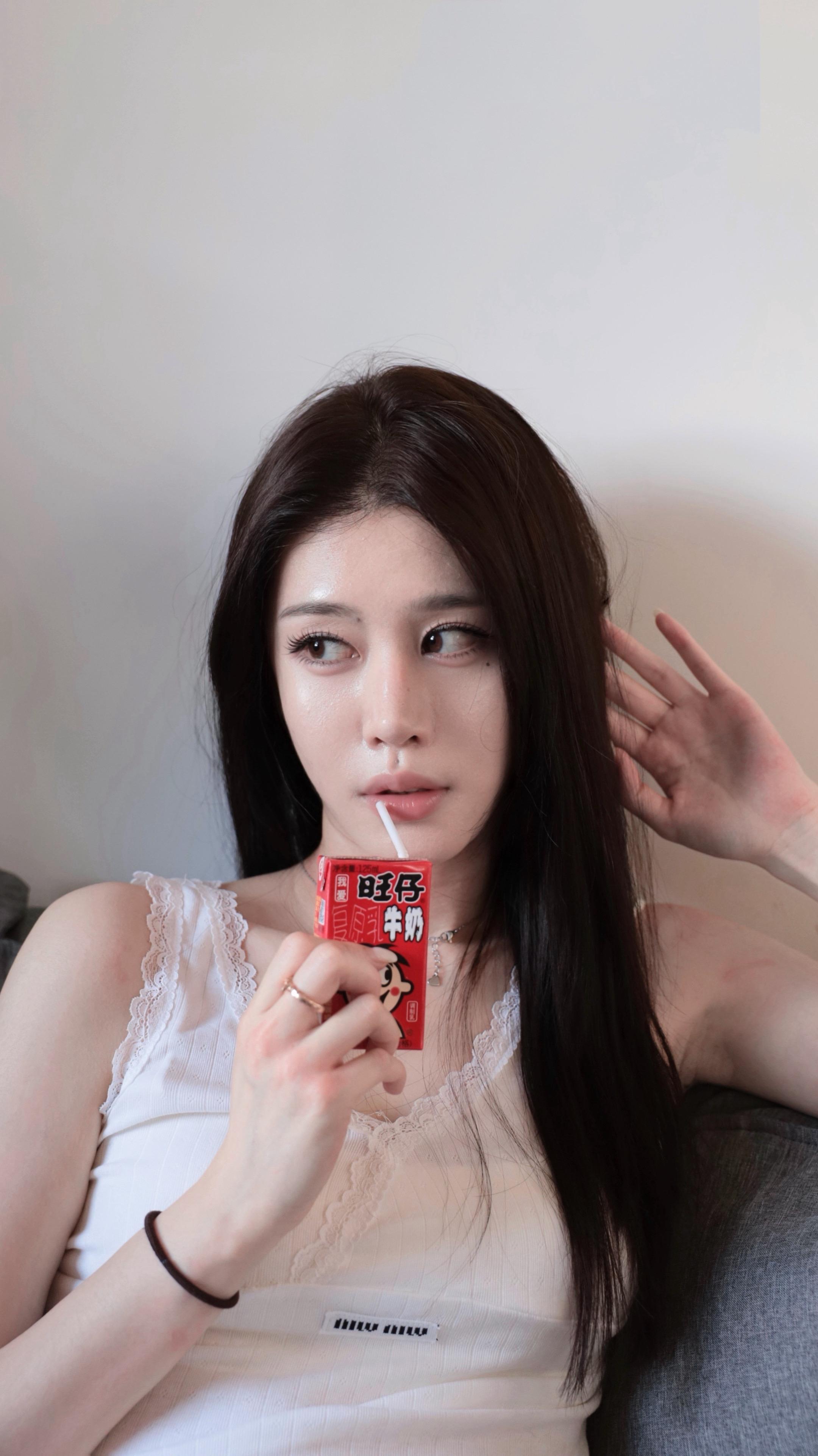 喜欢上你的味道甚至你的虎牙。