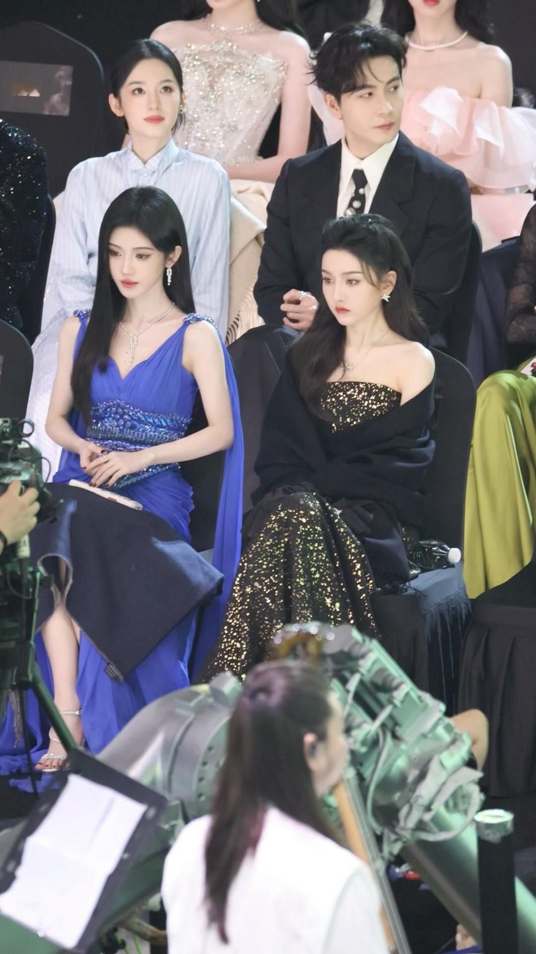 鞠婧祎宋祖儿周也同框好漂亮的一个画面 