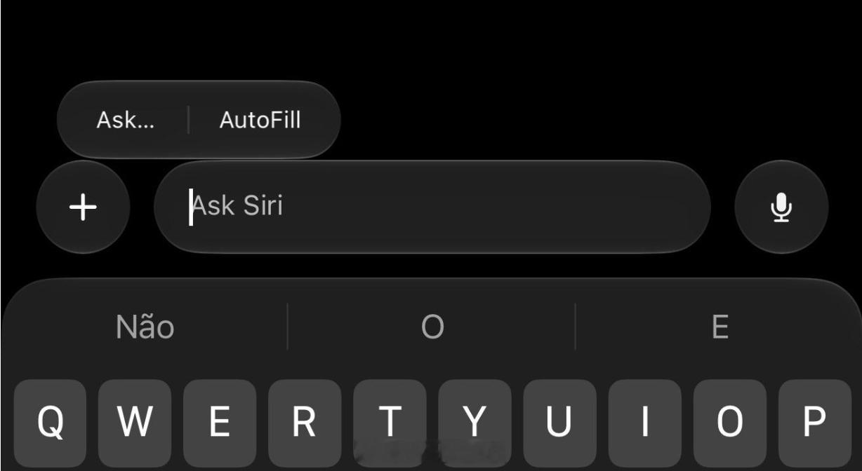 iOS 27 的独立 Siri 应用，默认设置是调用 Siri AI，但长按输入