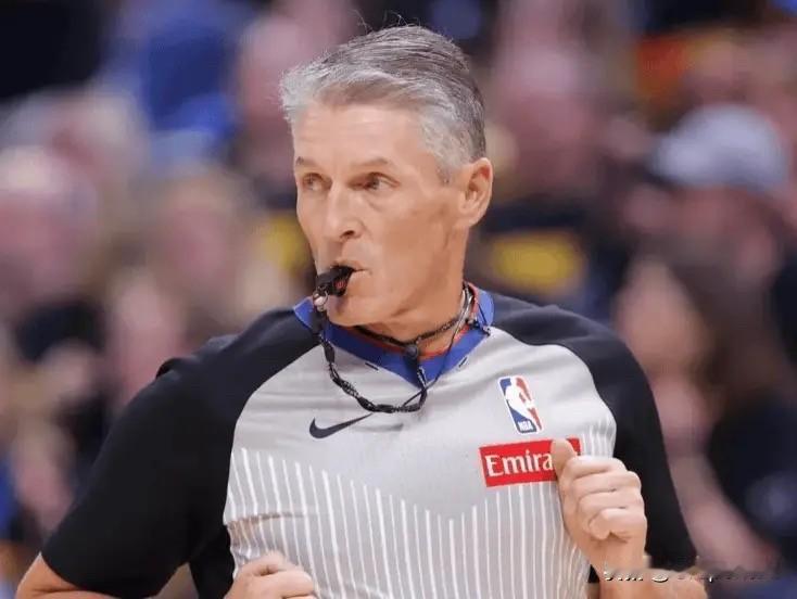 NBA总决赛第七场，雷霆主场对阵步行者，大比分3-3战平。

NBA官方赛前公布