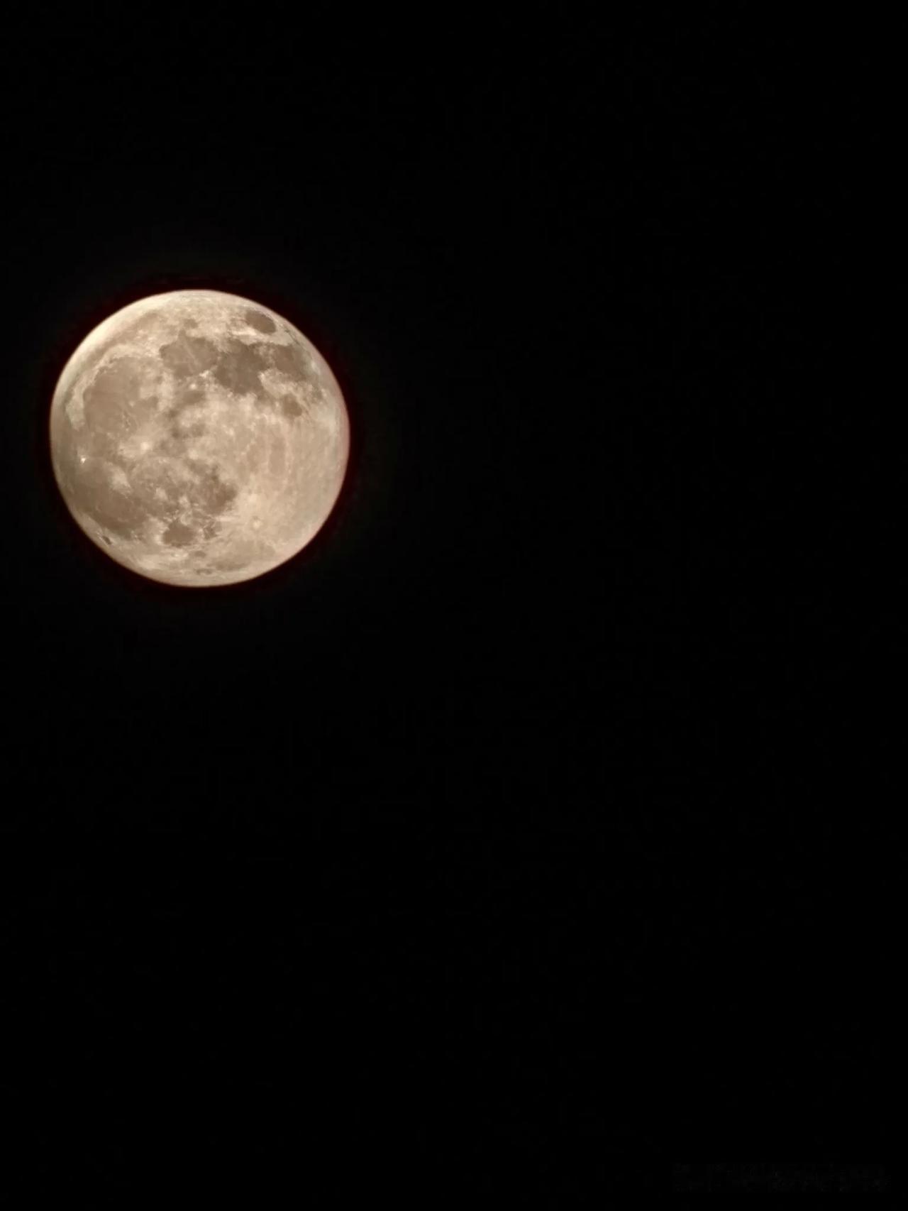 月有阴晴圆缺，人有祸夕旦福。
早上在公司，跟我的同事聊天。
她说她负担好重，儿子