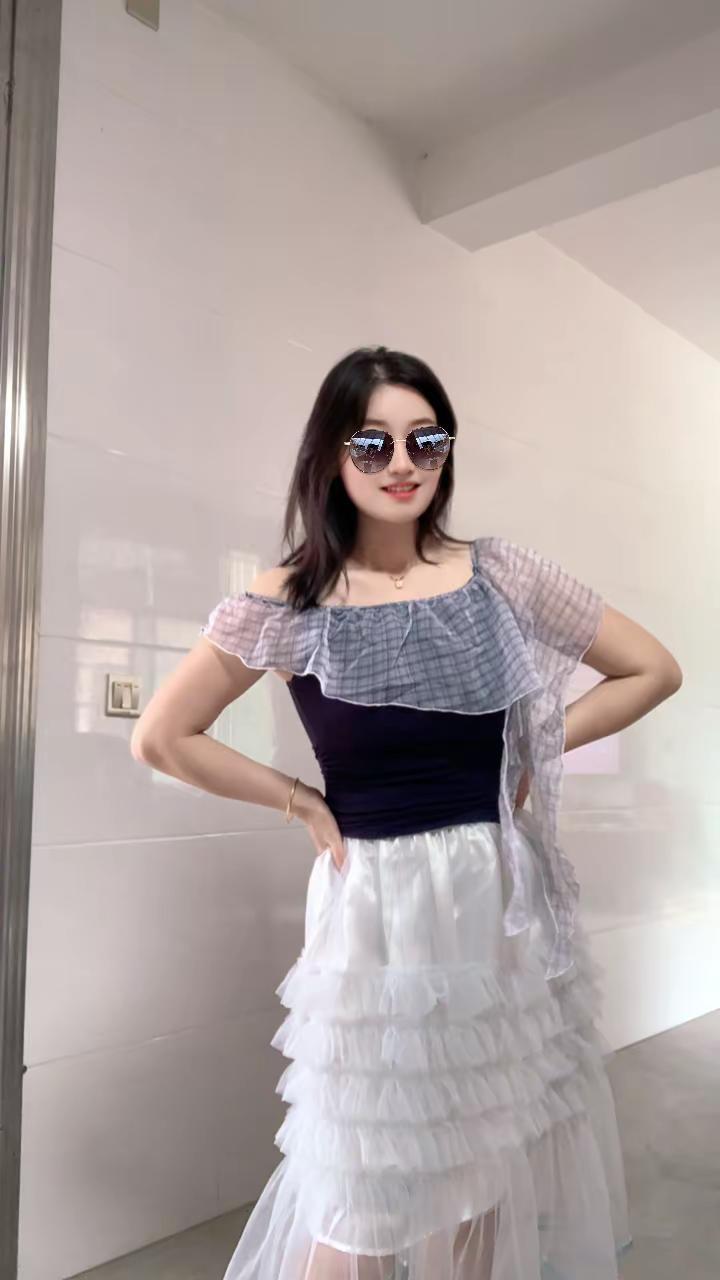 阿姨就阿姨 奶奶就奶奶反正就这样😍