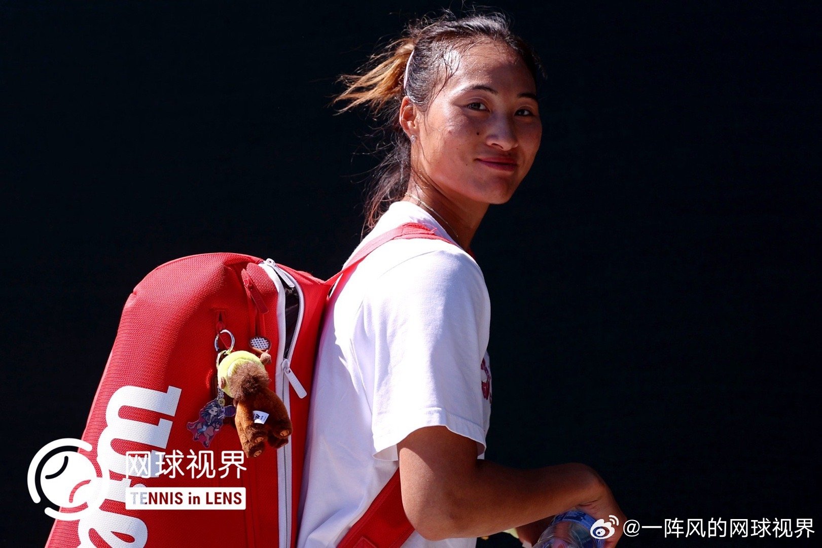 用郑氏单反开启新的一天早起看球啦郑钦文  ©️版权图片，转载请署名 