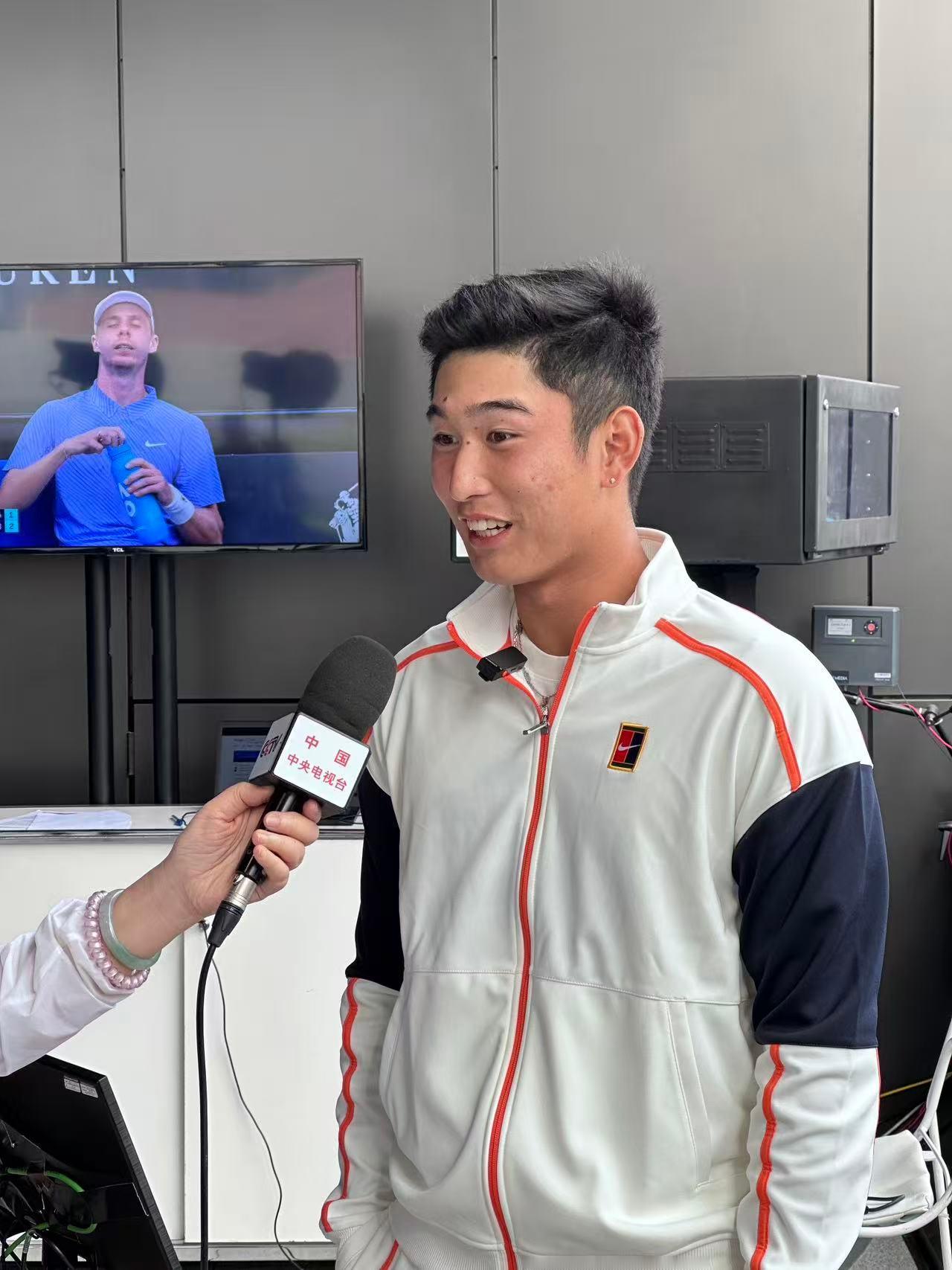 《职业球员对于竞争优势的争夺，是以50克作为计量单位的》文/张奔斗不知道大家是否