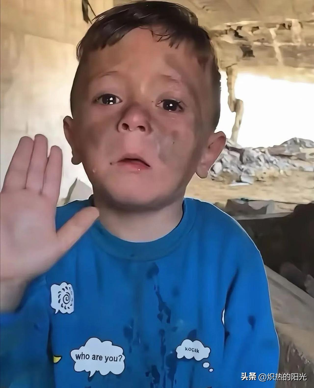 战争是一群老头的政治游戏，
可冲上去的却是一群年轻人，
战争是一群爱国的孩子去打